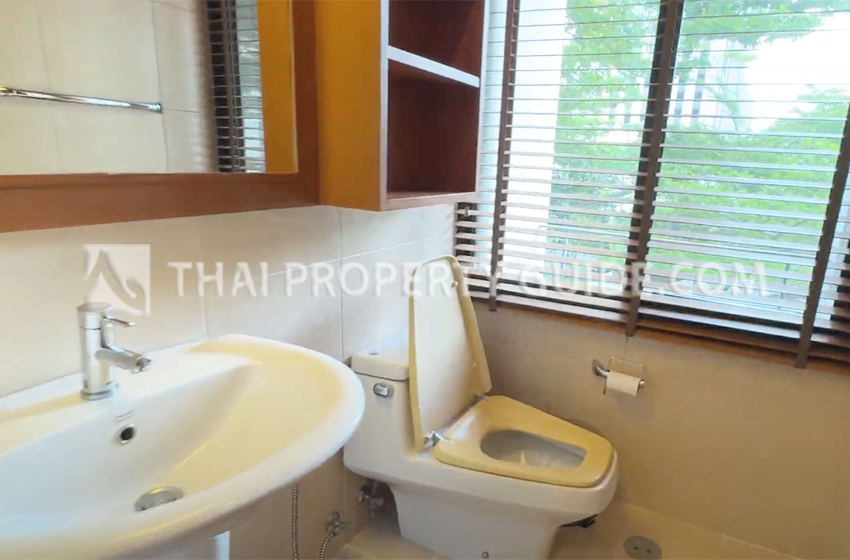 Apartment in Phaholyothin 